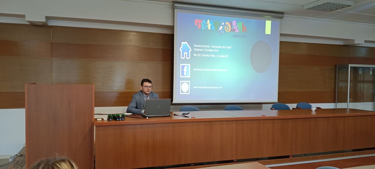 Spotkanie Partnerów - Foto 3 Spotkanie Partnerów Powiatowego Programu Przeciwdziałania Przemocy Domowej i Ochrony Osób Doznających Przemocy Domowej w Powiecie Sieradzkim na lata 2023-2030